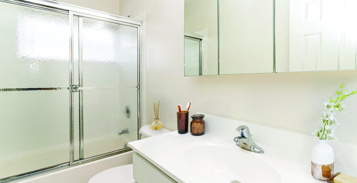 Luxurious Bathroom at Heatherwood House at Patchogue, New York, 11772