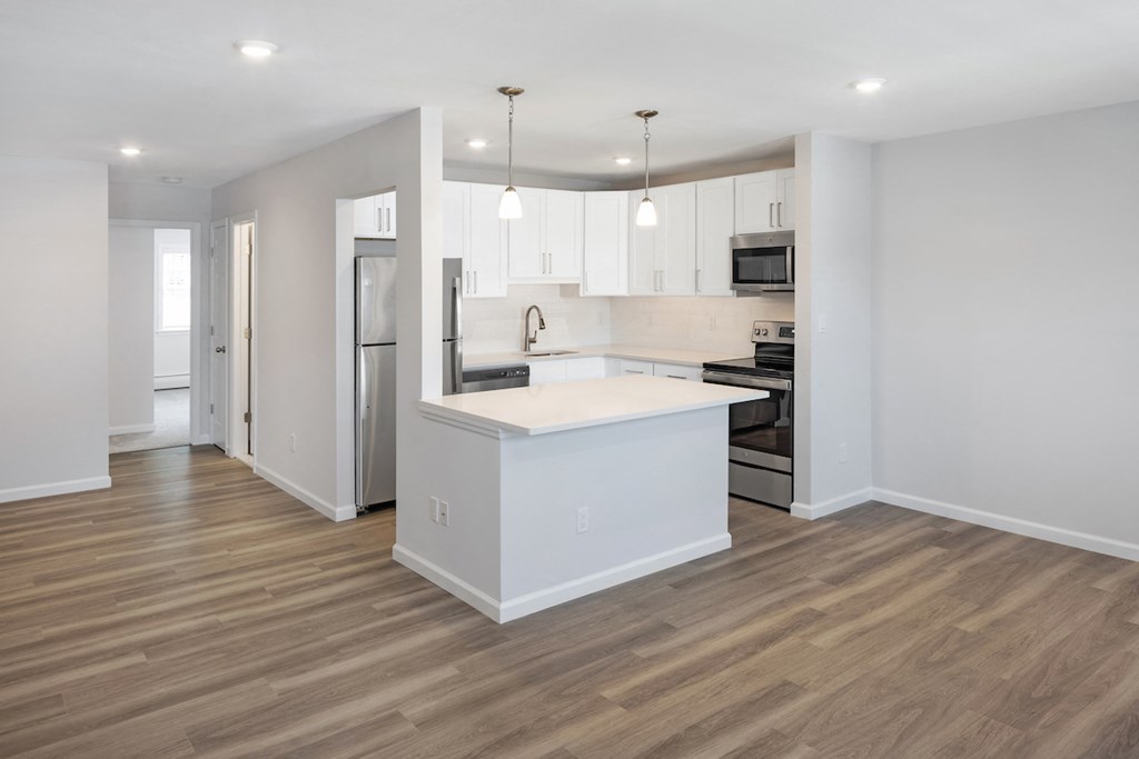 Wooden flooring rooms at Heritage Oyster Bay, East Norwich, NY