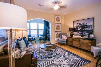 Spacious Living Rooms at Apartments Near Desert Ridge Marketplace - Photo Gallery 4