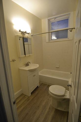 126 S 22Nd St Studio-1 Bed Apartment for Rent - Photo Gallery 4