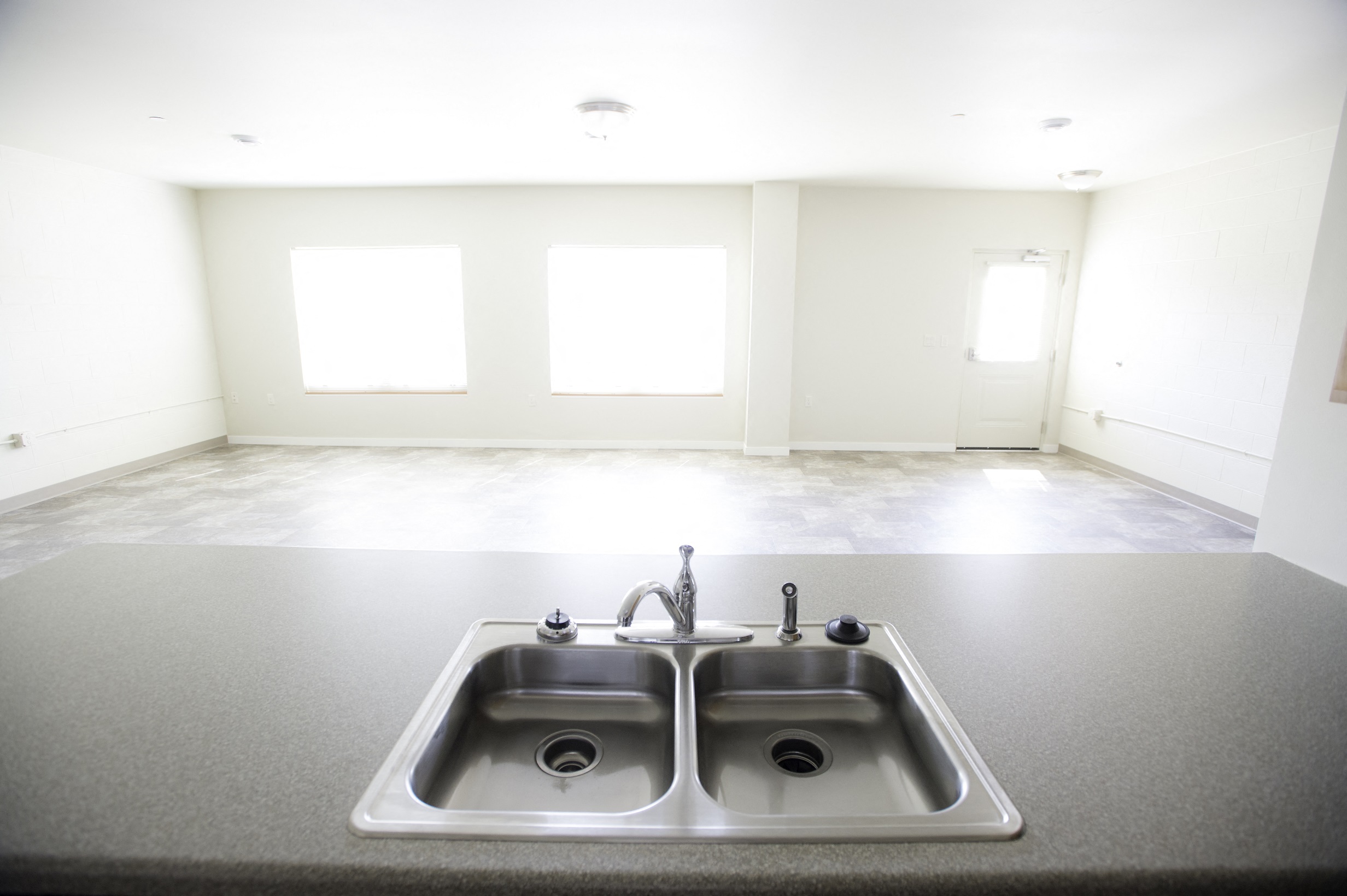 Kitchen Sink & Dining