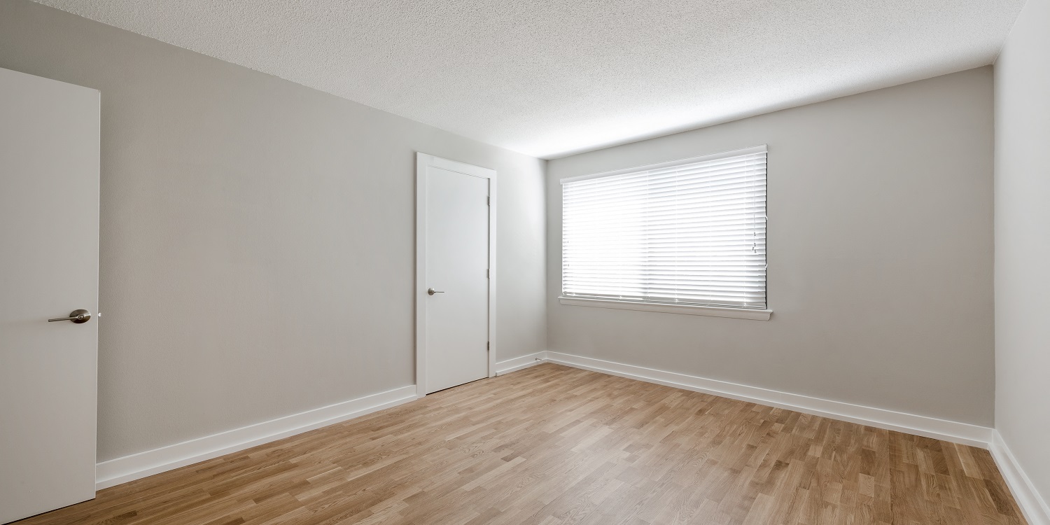 2 Bedroom, 2  Bathroom - Master