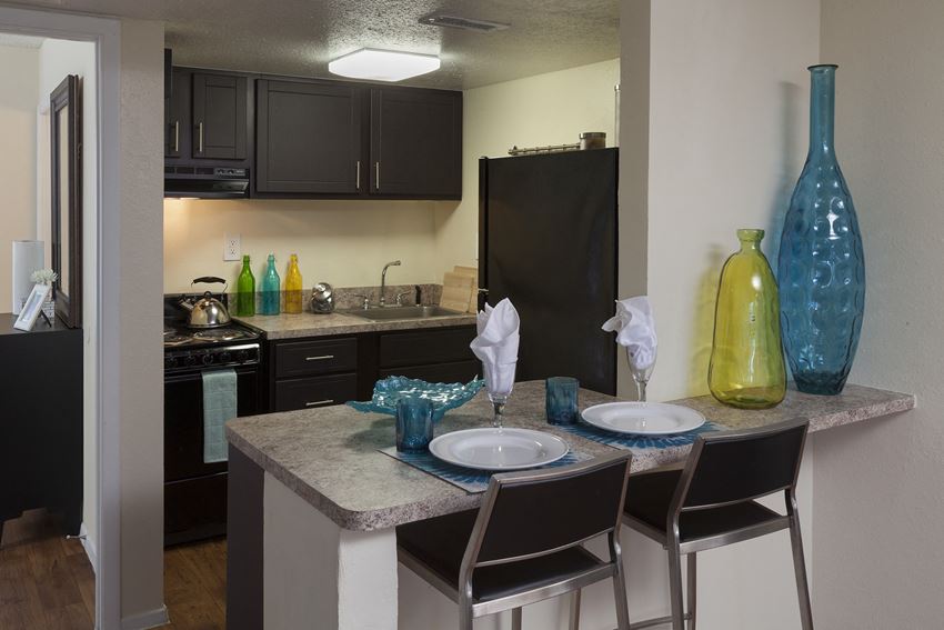 2571 Southwest 79th Avenue 1 Bed Apartment for Rent - Photo Gallery 1