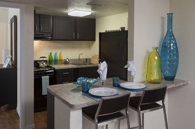 2571 Southwest 79Th Avenue 1 Bed Apartment for Rent - Photo Gallery 1