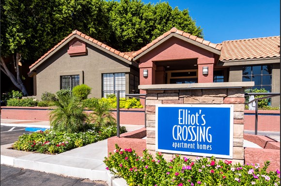 Elliots Crossing Apartments 7250 S Kyrene Rd Tempe Az Café Elliots Crossing Entrance