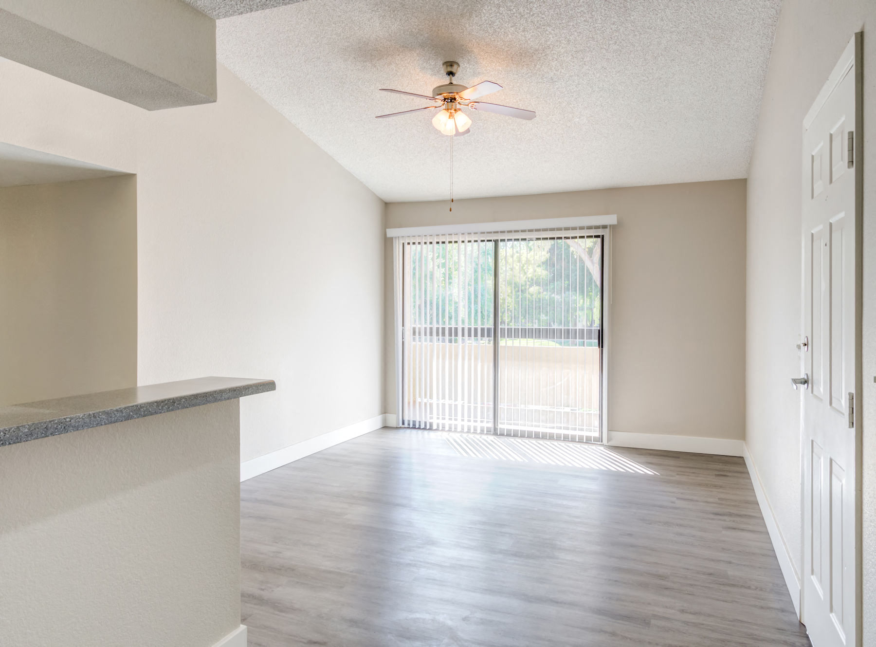 Minimalist Apartments On Kyrene with Luxury Interior Design