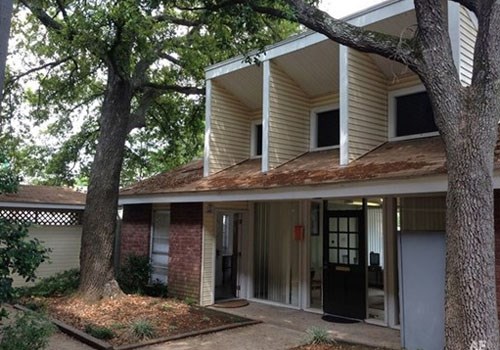 Pine Grove Apartments (New Owner) Pine Grove Apartments (New Owner) Community Thumbnail 1