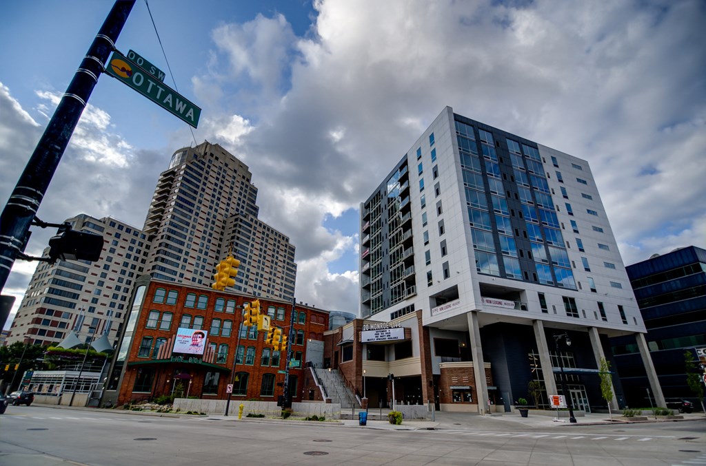Venue Tower Apartments Exterior