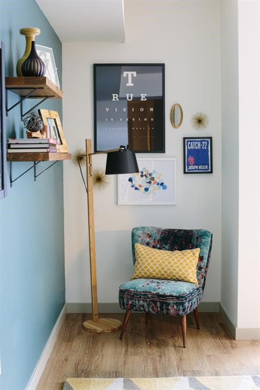 a chair and a lamp in a room