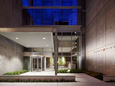 Eight O Five Apartments Chicago Illinois 60610