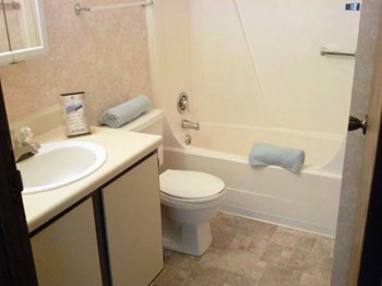 4542 Kalida Ave. Studio-2 Beds Apartment for Rent - Photo Gallery 11