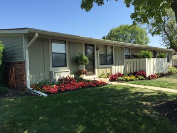 705 South Lincoln St. Studio-2 Beds Apartment for Rent - Photo Gallery 3