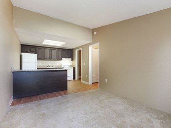 2170 Ft. Harrods Dr. Office Studio-2 Beds Apartment for Rent - Photo Gallery 4