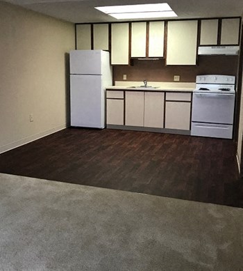 2357-B Greengate Circle 1-2 Beds Apartment for Rent - Photo Gallery 5