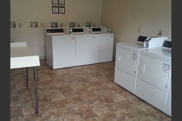 7587 Oak Gardens Apartments 2481 Lane Hollywood Fl Hollywood Photo Gallery 12