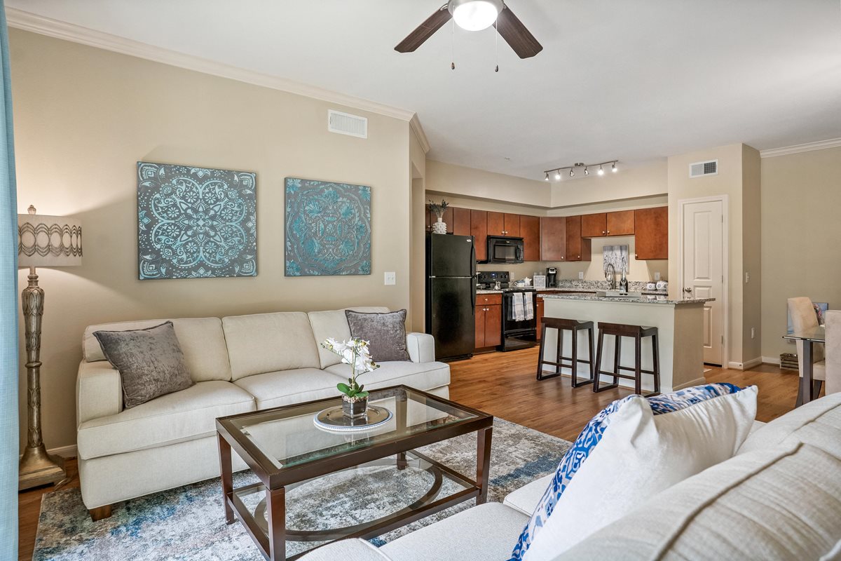 Riverwood Apartments in Conroe