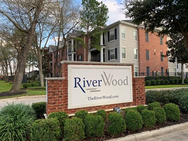 201 River Pointe Drive 1-3 Beds Apartment for Rent - Photo Gallery 1
