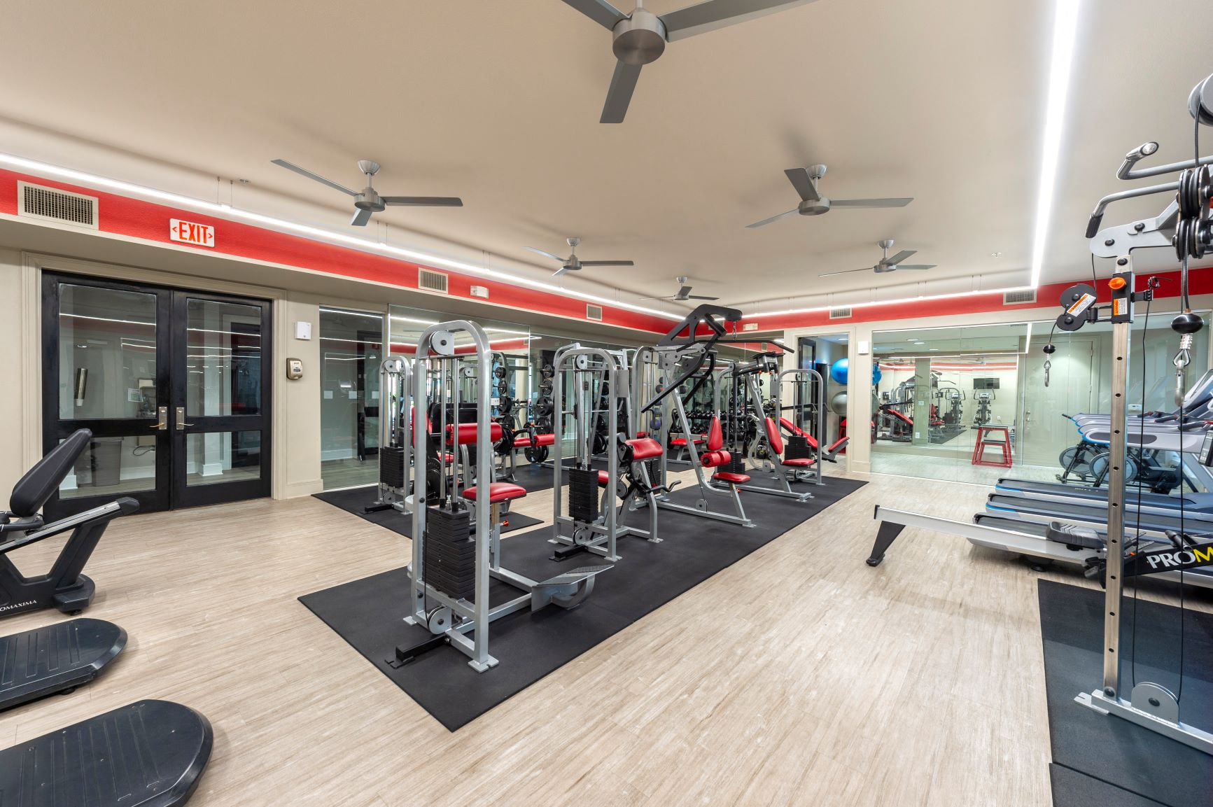 the gym at the flats at big tex apartments