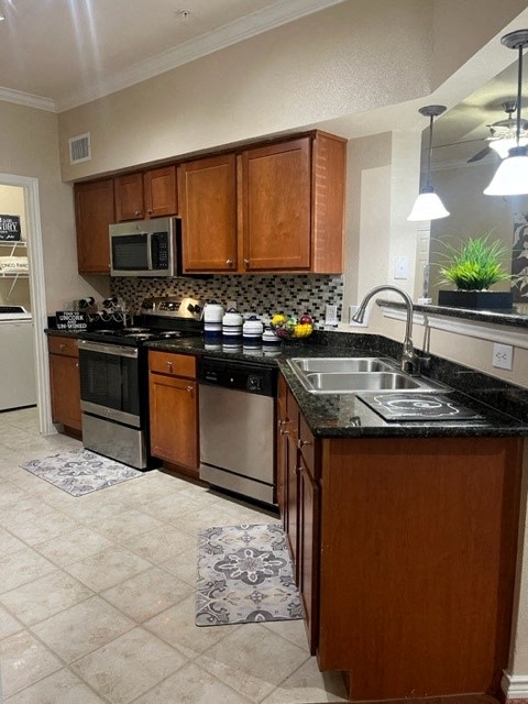 Lakes at Cinco Ranch Apartments in Katy, TX Kitchen
