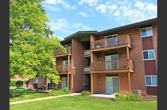Brookwood Indianapolis Apartments, 5301 S Turtle Creek Drive