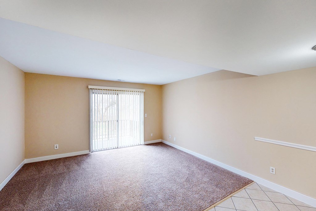Carpeted Living Area at The Wynds, Kettering, OH