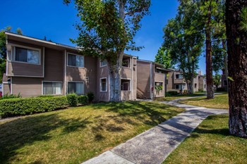 1369 N. Willow 1-2 Beds Townhouse for Rent - Photo Gallery 3