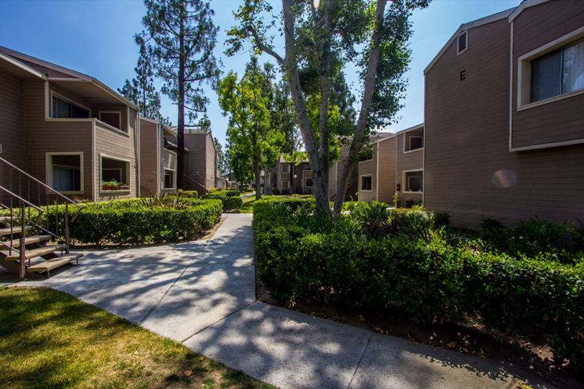 Rialto Breeze Apartments, 1369 N. Willow, Rialto, CA RENTCafé