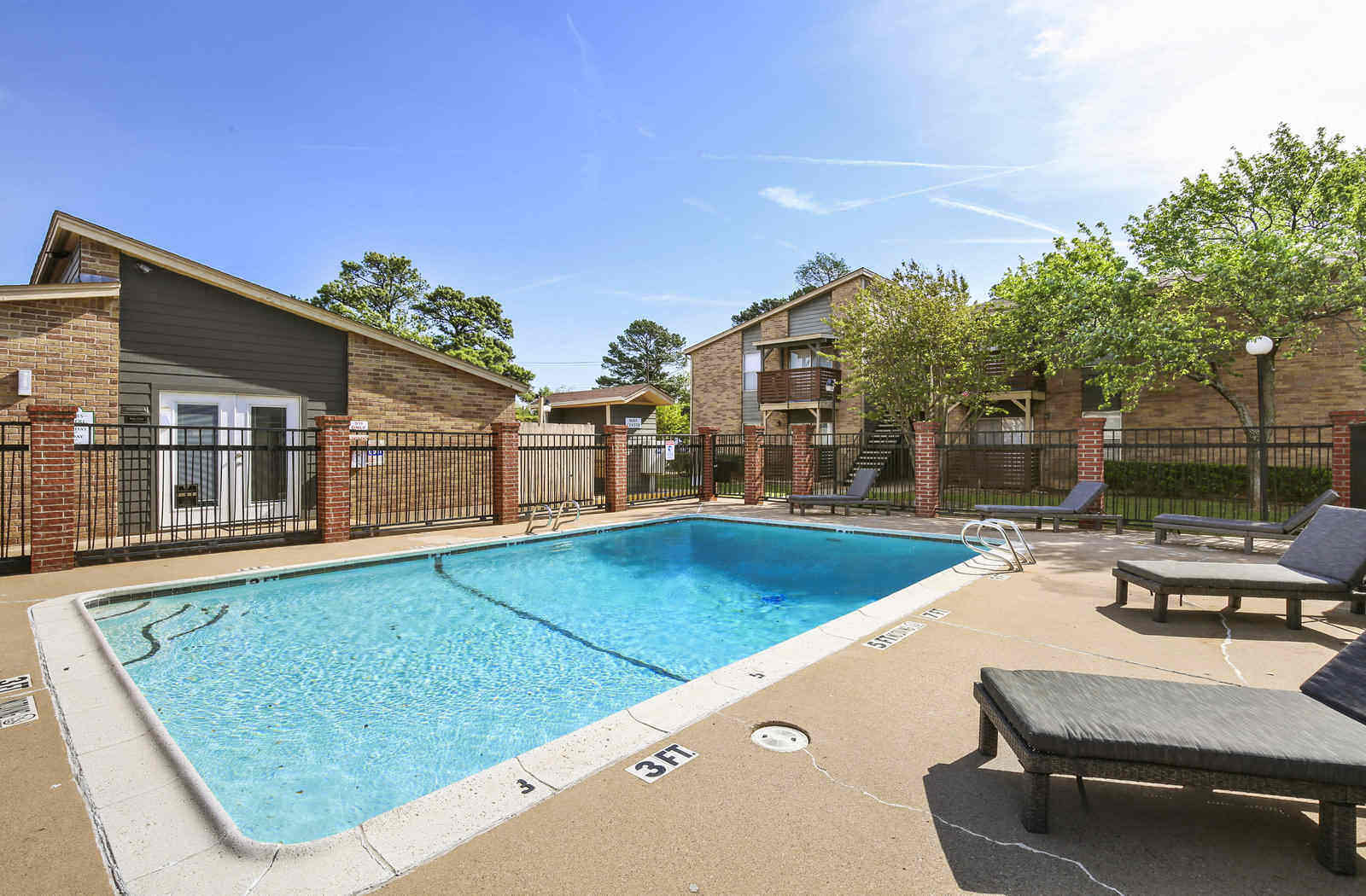 Oakwood Apartments Apartments In Arlington Tx