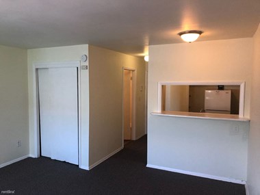 2835 W. Kilbourn Ave. Studio-2 Beds Apartment for Rent - Photo Gallery 1