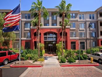rent luxury apartments in