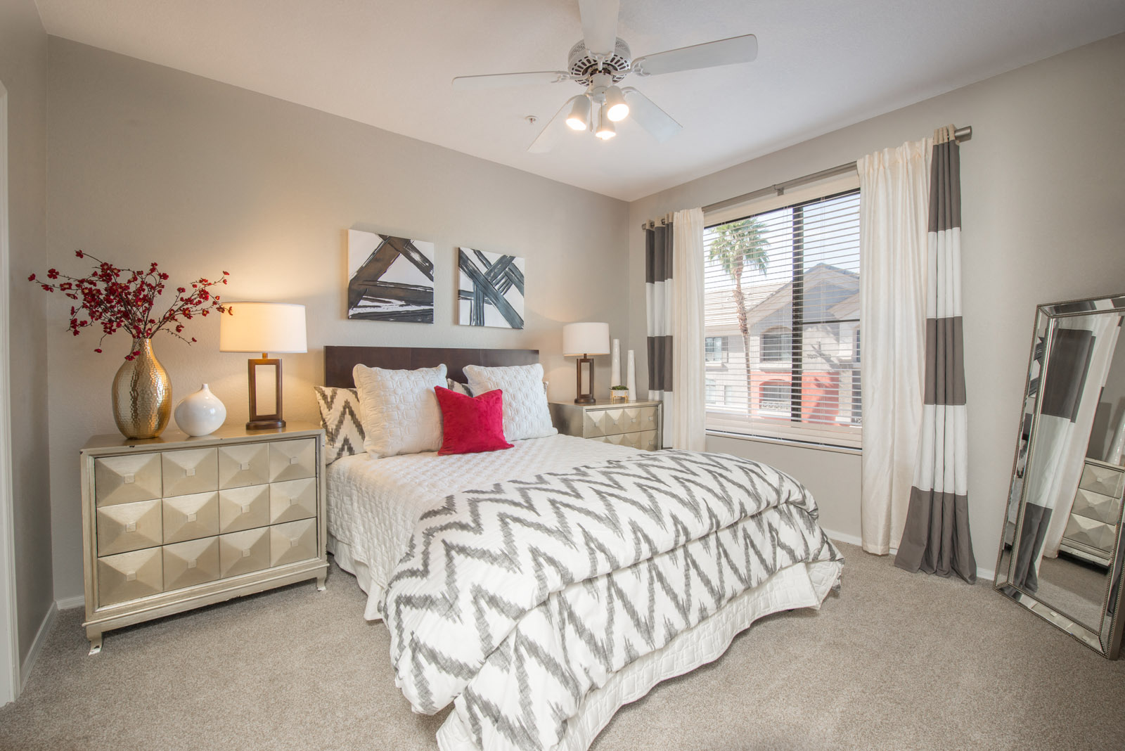 Photos and Video of Alanza Place in Phoenix, AZ