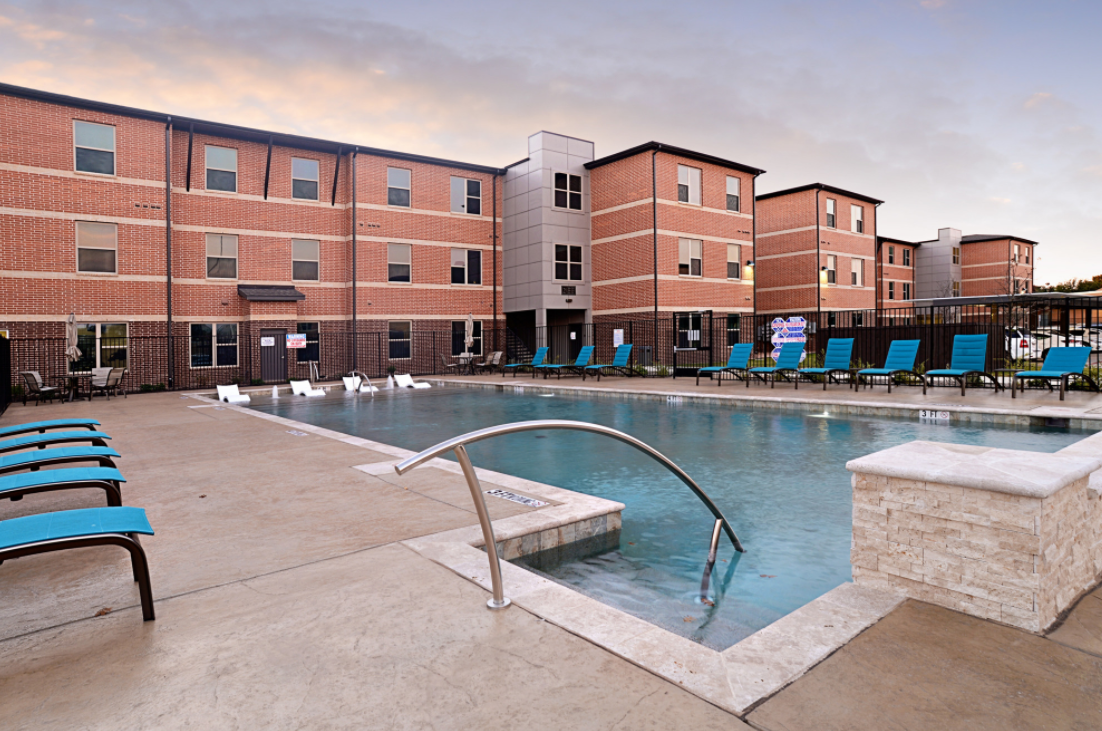 our apartments have a large pool and amenities at the court