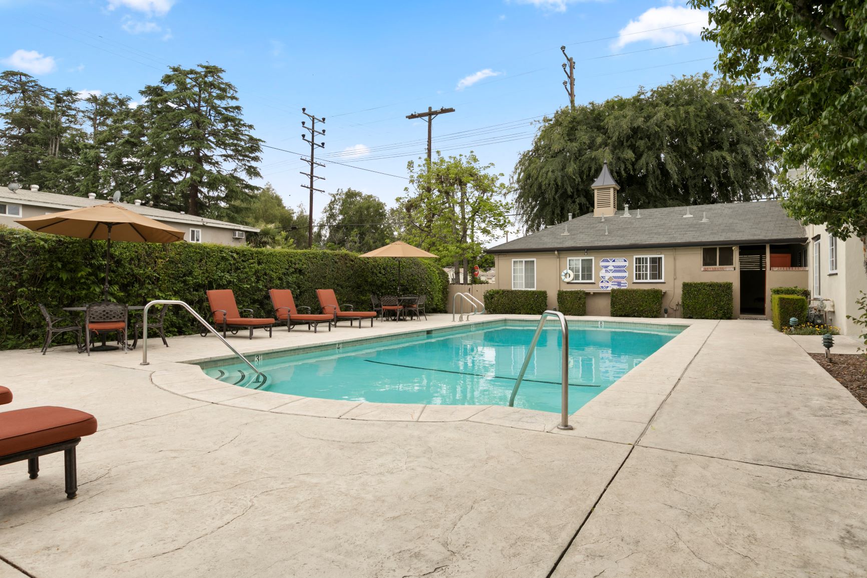 Van Nuys Apartments Colonial Manor Photo Gallery