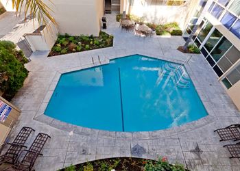 Sparkling Pool