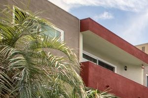 Lombardi Apartments Apartment in Woodland Hills, CA sparkling pool area