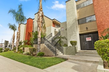 Canoga Park Apartments for rent Gate - Photo Gallery 25
