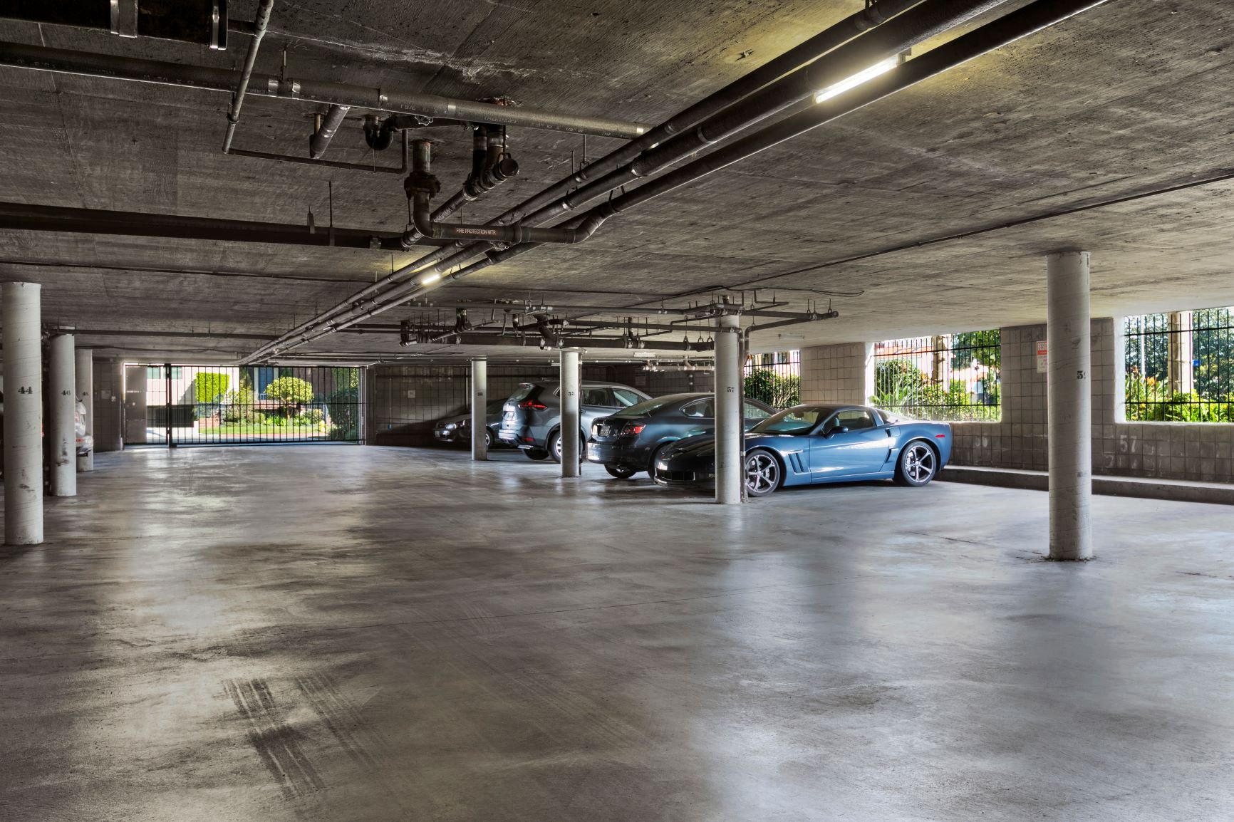 Apartments in Marina de Rey Parking