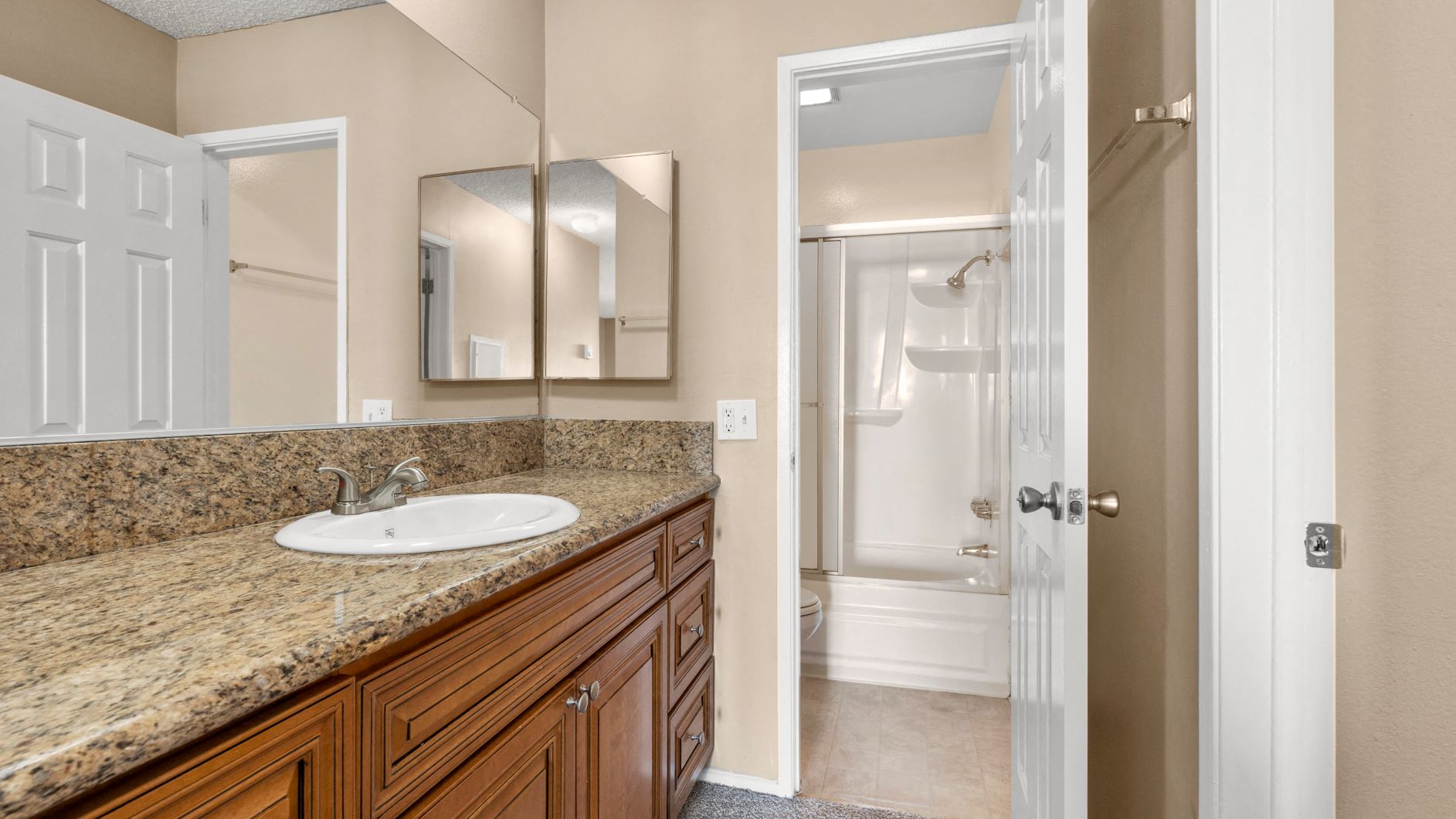 Culver City Apartments Bathroom