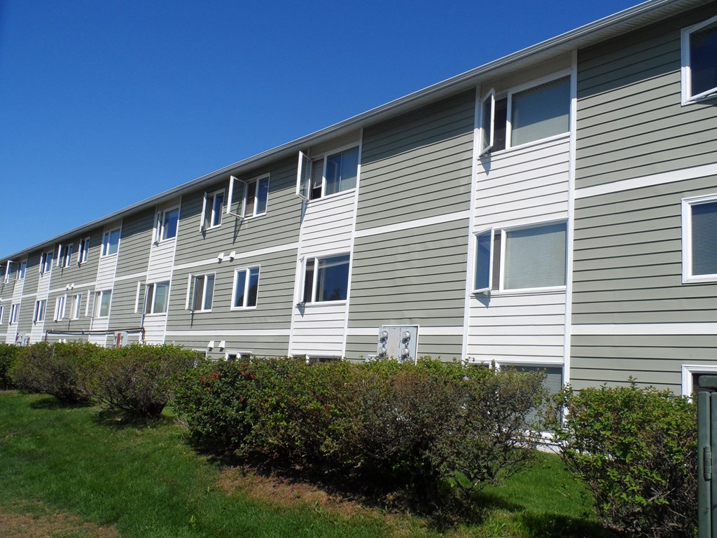 the exterior of an apartment building