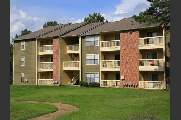 the woods at ridgeway apartments, 6277 lake arbor drive, memphis, tn