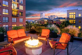 Communal Fire Pit to Enjoy at Night at Kearney Plaza Apartments in Portland, Oregon