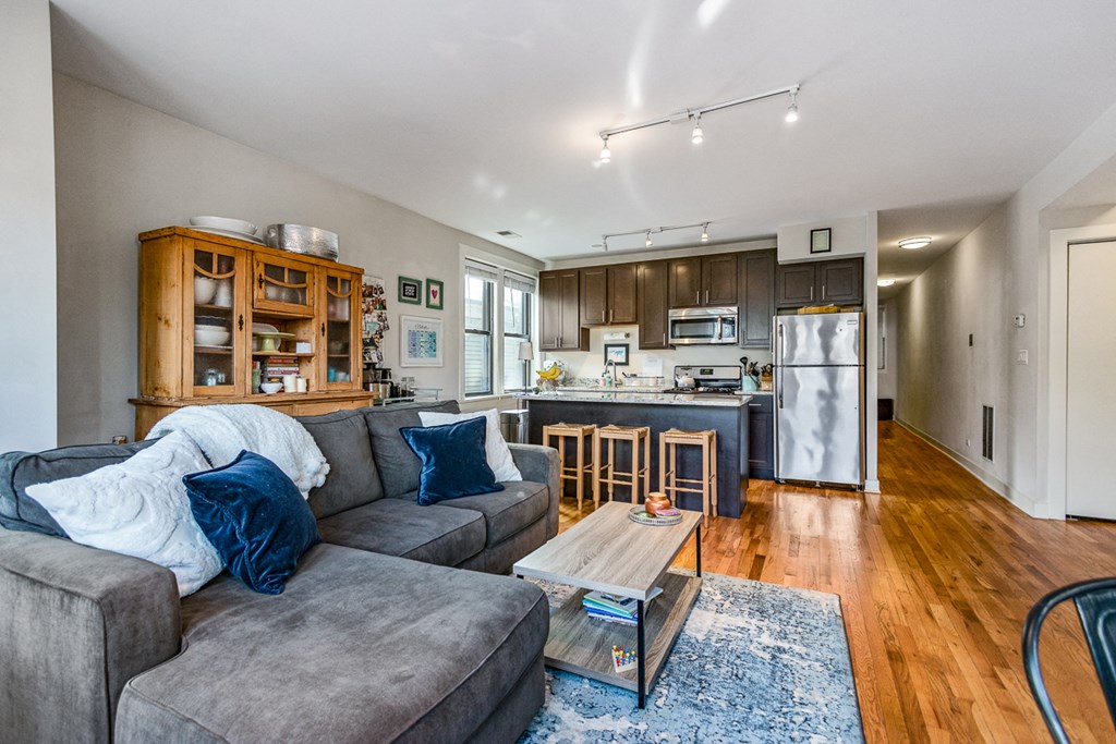 2229-35 W. Wilson