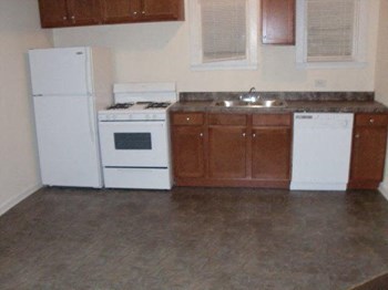 2254 N. Southport 1 Bed Apartment for Rent - Photo Gallery 11