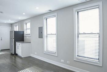 2315 N. Southport 1-3 Beds Apartment for Rent - Photo Gallery 2