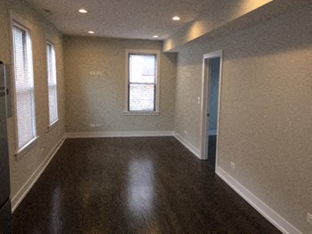 2315 N. Southport 1-3 Beds Apartment for Rent - Photo Gallery 11