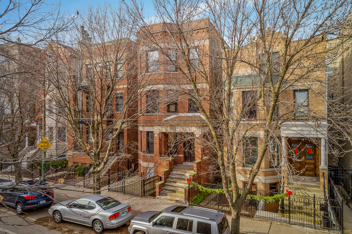 2326 N Southport Rentals Chicago Il Rentcafe