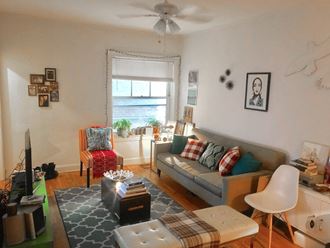 3521-29 1/2  N. Broadway 1-2 Beds Apartment for Rent