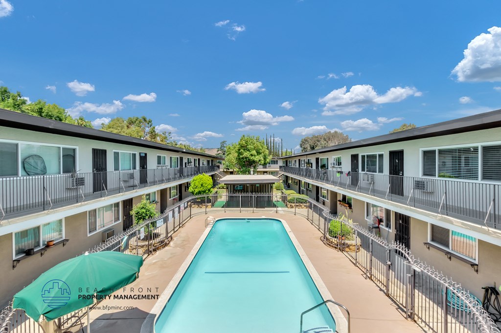 the enclave at homecoming terra vista swimming pool