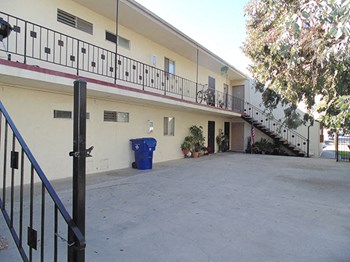25424 Western Ave. 1-2 Beds Apartment for Rent - Photo Gallery 2