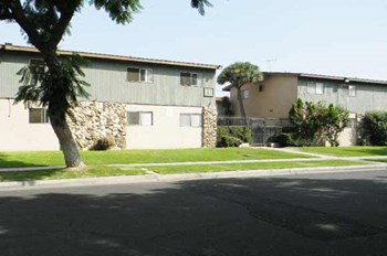 147 E. Wakefield Ave. 1-2 Beds Apartment for Rent